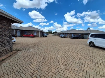 36 Bedroom Flat & Apartment