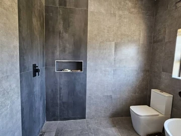 13 Unit Townhouse Complex