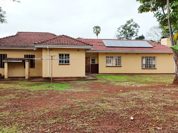 4 Bedroom Flat & Apartment