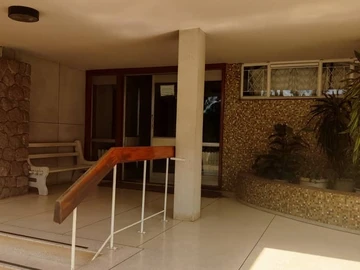 3 Bedroom Flat & Apartment