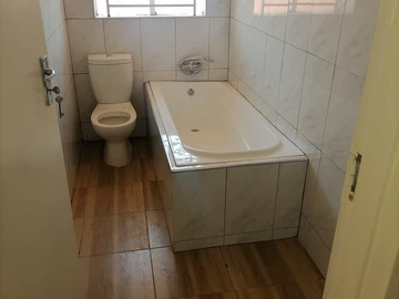 3 Bedroom Flat & Apartment