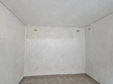 4 Bedroom Flat & Apartment
