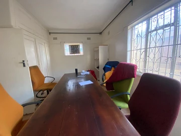 Flat & Apartment