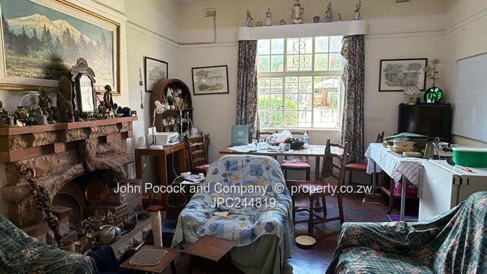 1-Bed Garden Flat in Suburbs