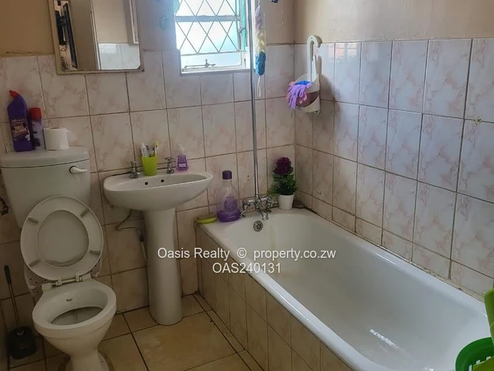 Semi-detached Garden Flat to Rent 