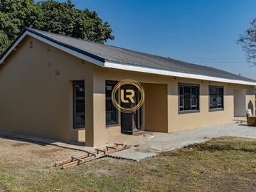 6 Bedroom House