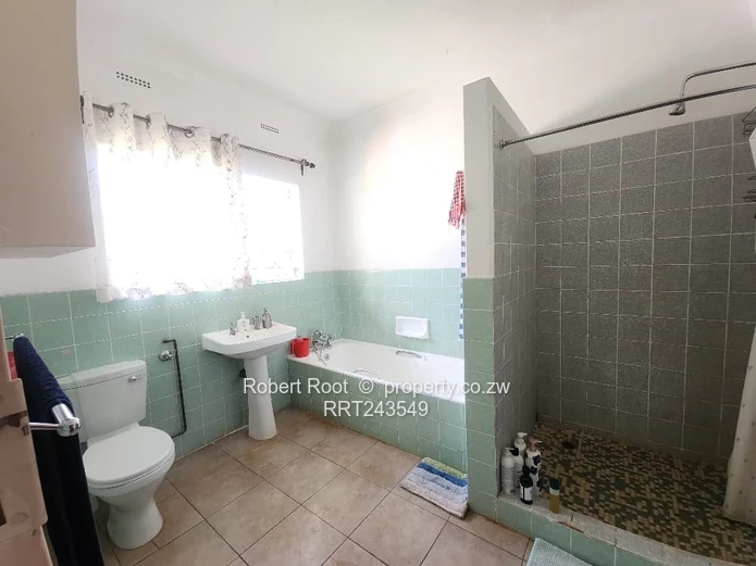 Well-Maintained 3 Bedroom House To Rent In Vainona