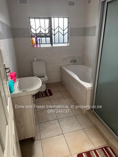 Modern 4-Bed Home in Mabvazuva, Ruwa – Borehole & Tank