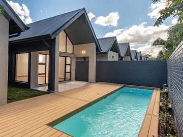 4 Bedroom Garden Flat