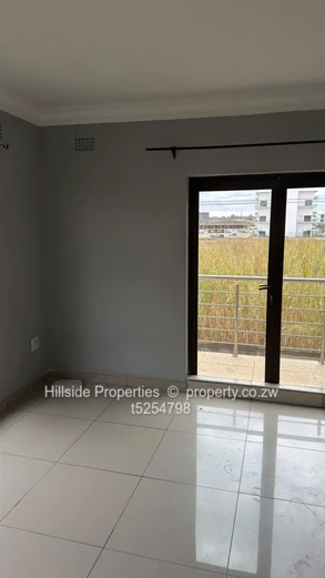 3bedroom apartment Groom bridge  (Sole Mandate)