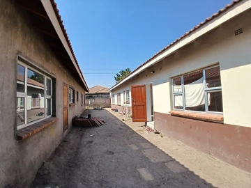 16 Bedroom Garden Flat