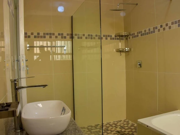 3 Bedroom Garden Flat