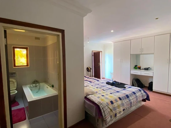 9 Bedroom House