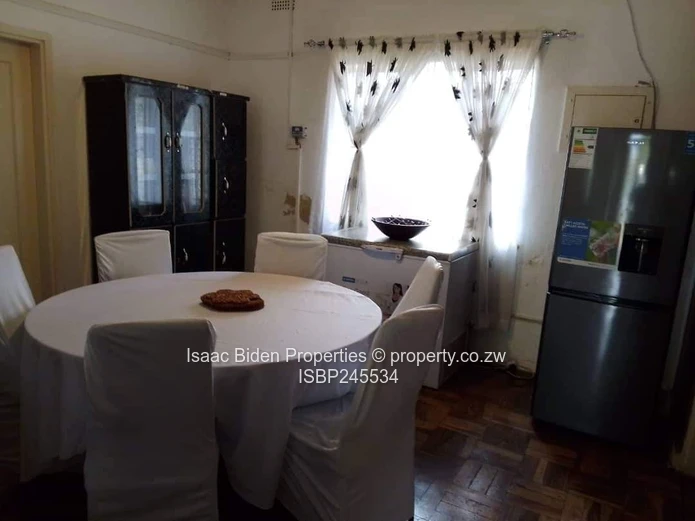 Avondale West Cozy 2 Bedroom Home!