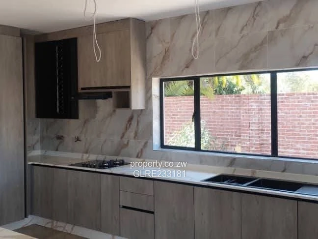 Forsale Modern 3-Bedroom Cluster in Greendale Athlone