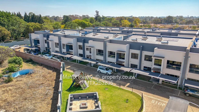 3 Bedroom Apartment to Rent in Greencroft