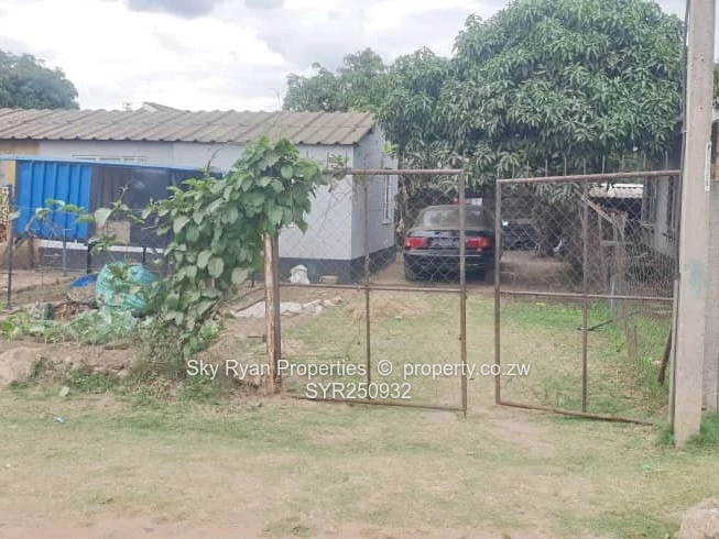 Glen Norah A Spaceman Core House For Sale