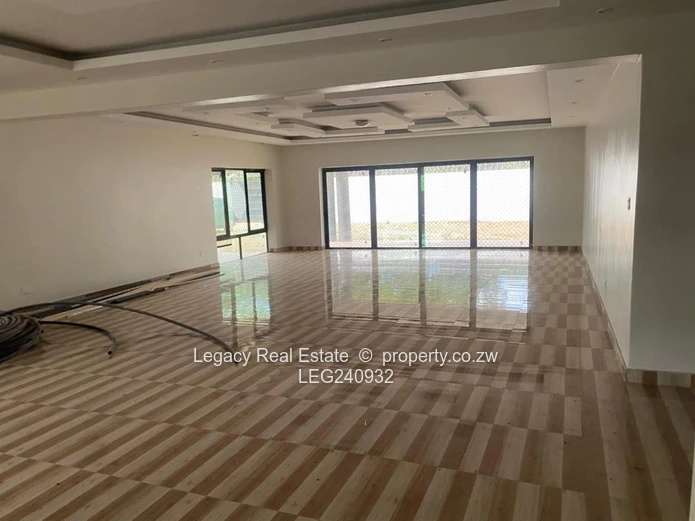 Modern 7-Bedroom Commercial Space in Marlborough – Ideal for Offices or Guesthouse