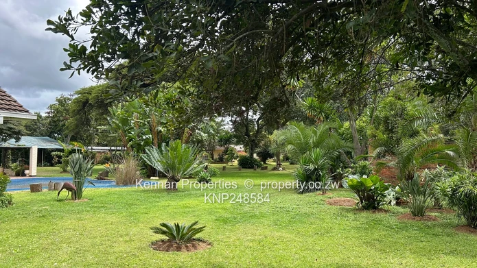 Prestigious Borrowdale Rental – Space, Comfort & Timeless Charm