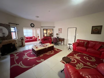 3 Bedroom Flat & Apartment