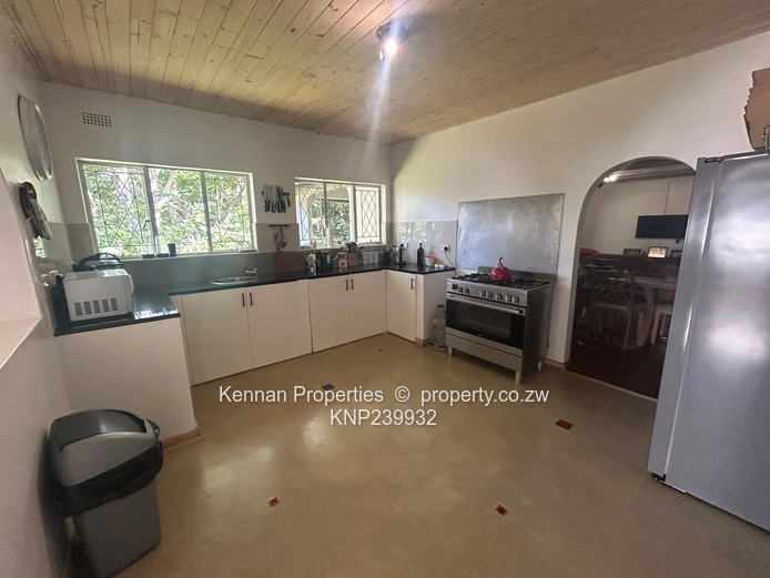 Charming 3 Bedroomed Home in Borrowdale Brooke Estate