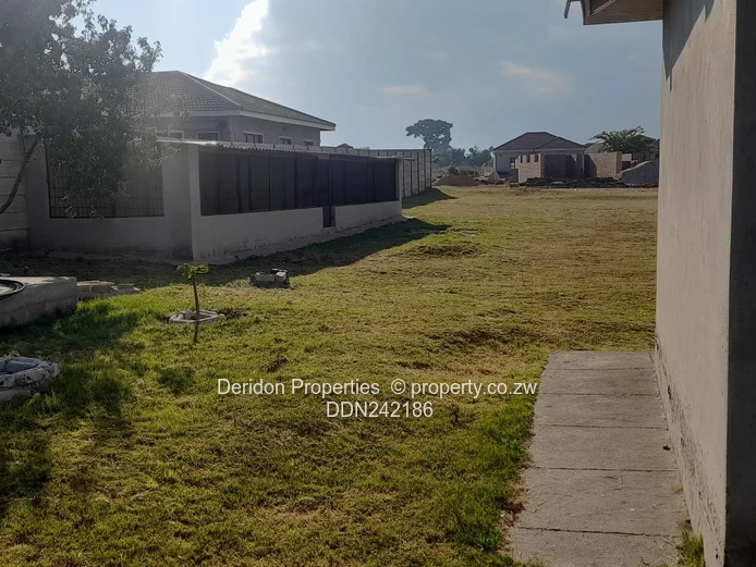 Spacious land to build iour home