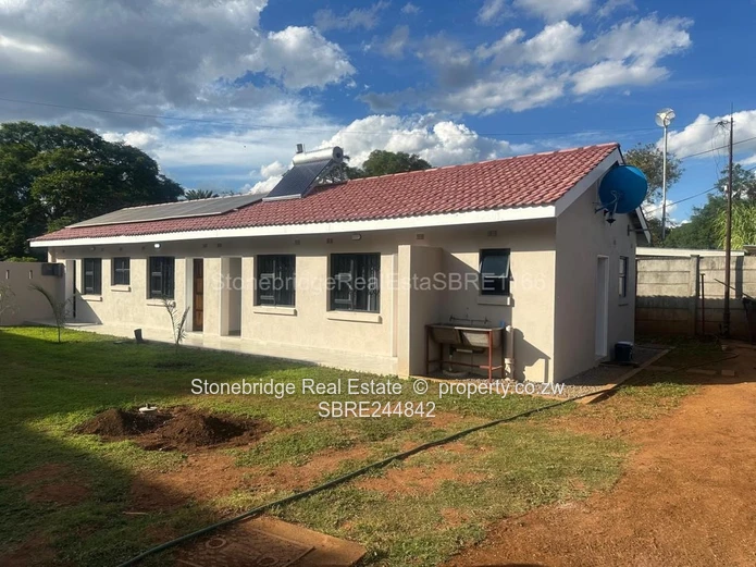 Kumalo Studio apartments to rent- ZITF Accomodation