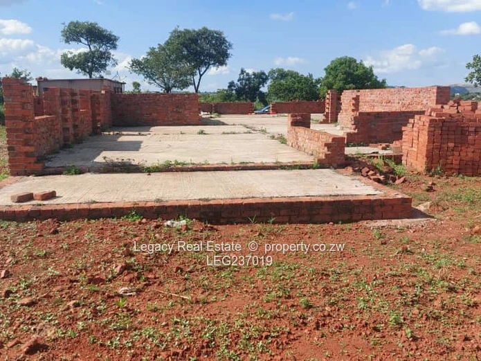 Prime Investment Opportunity In Crowhill,Incomplete 4-Bedroom House For Sale