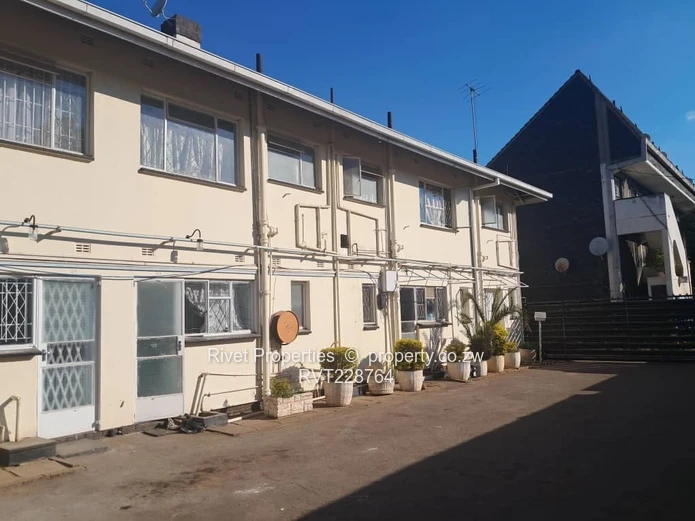 Avenues Garden Flat For Sale - Share Transfer
