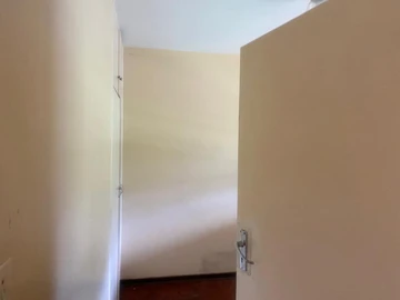 2 Bedroom Flat & Apartment