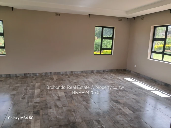 Discover this modern and luxury newly built property in Brookview for Sale! 