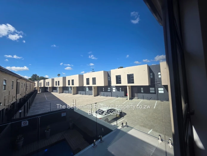 Two Bed Townhouse In Strathaven