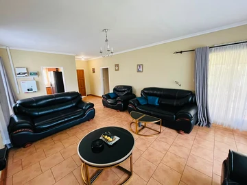 3 Bedroom Garden Flat