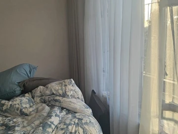 2 Bedroom Flat & Apartment
