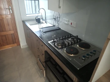 2 Bedroom Garden Flat