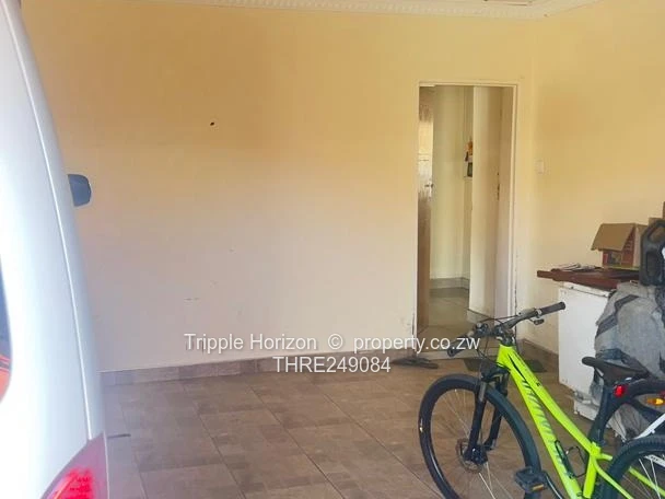 Mainway Meadows: 4-Bed spacious house for sale 