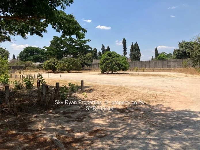 Hatfield Land To Let