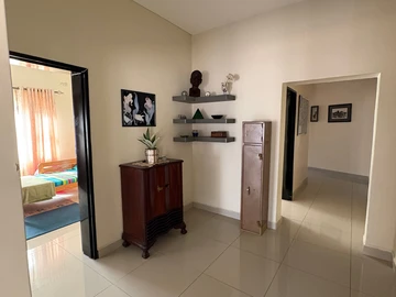 3 Bedroom Flat & Apartment
