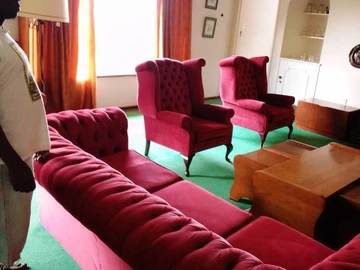 Hotel & Lodge
