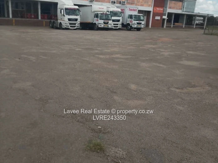 Belmont Red-Brick Warehouse & Factory — 3.8ha, Borehole (Sole Mandate)