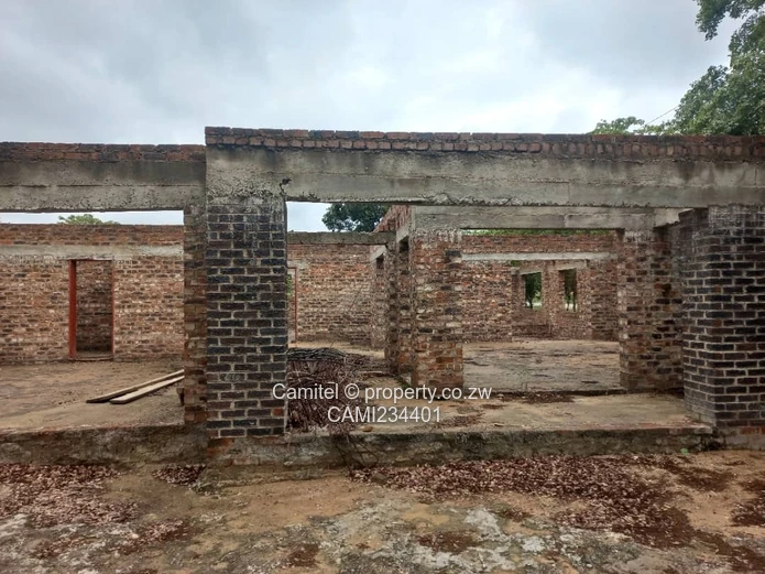 Arlington Estate reduced to go :incomplete 4beds on 2700sqm ,deeds available 