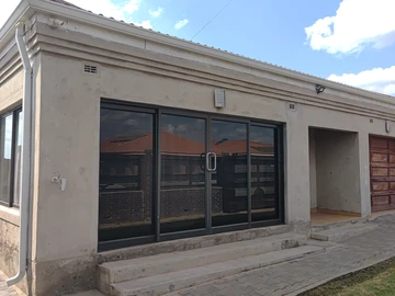 A Beautiful Family Home Fore Rent In Madokero