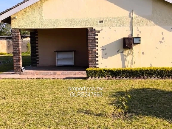 Greendale 5-Bed Family Home — Garden, Solar & Carport