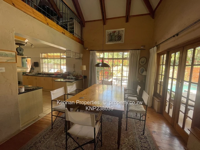 Beautifully Furnished Home In Newlands - Well Worth A Visit