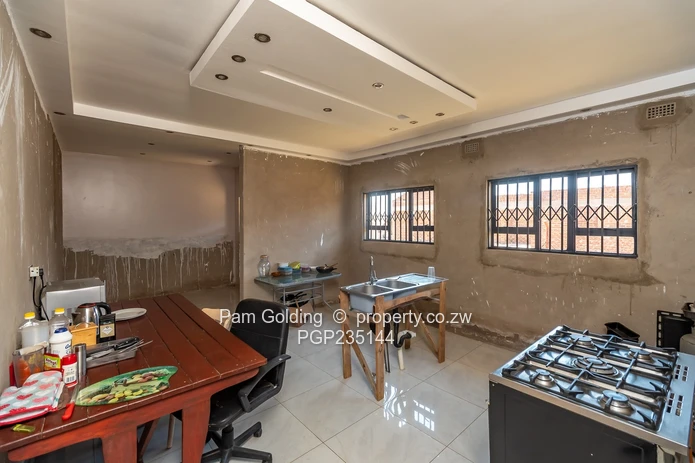 Modern Five-Bedroom Family Residence With Exceptional Space And Potential - Haydon, Mount Hampden (Sole Mandate)