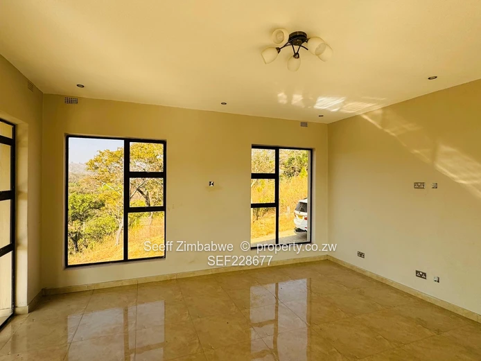 A Serene Luxury Home in Folyjon, Glen Lorne