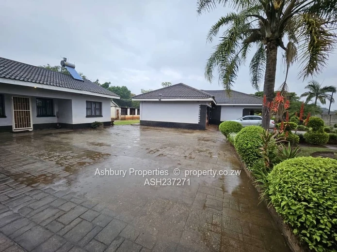 A well loved family home in Old Marlborough  (Sole Mandate)