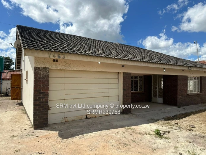 A family home to let in Zimre Park 