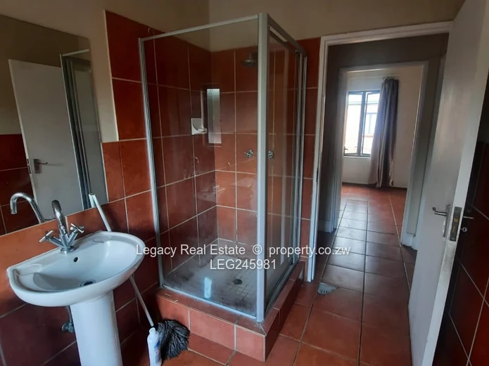 Stylish 1st Floor Apartment In The Heart Of Auckland Park