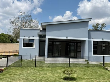 3 Bedroom Flat & Apartment